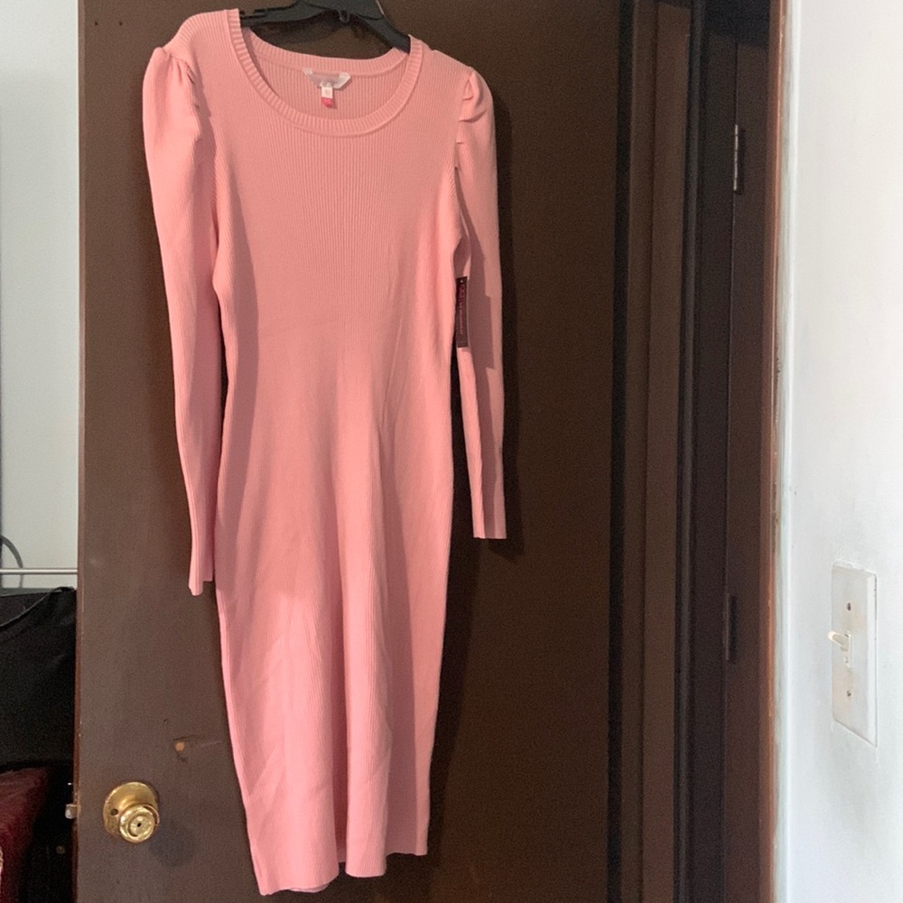 Puff sleeves dress